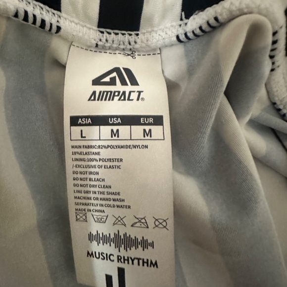 Aimpact Swimsuit Medium 32-38" waist Gently worn 82% polyamide/18% elastane - Picture 7 of 7